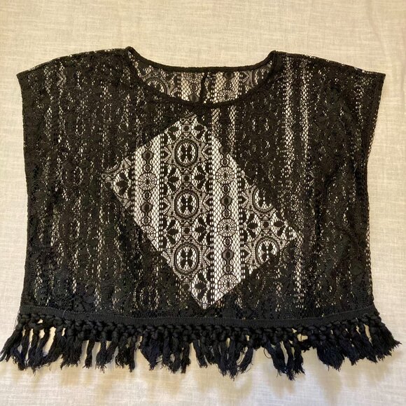 Great Condition, BLACK Crochet Lace Swim Cover Up Top or Layering Top - Picture 3 of 3